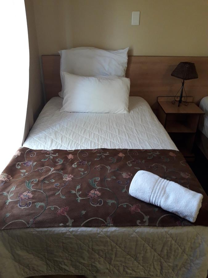 Airport Hotel Kimberley Eksteriør billede