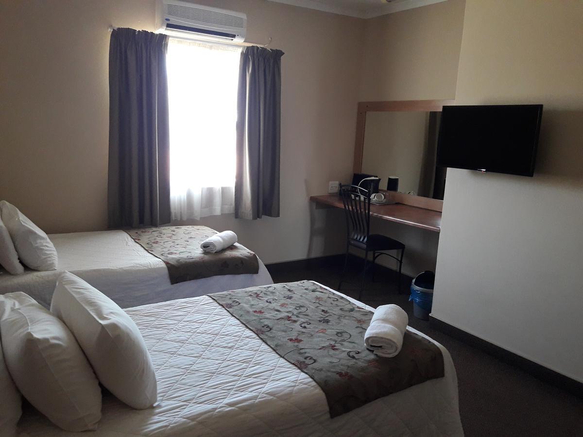 Airport Hotel Kimberley Eksteriør billede