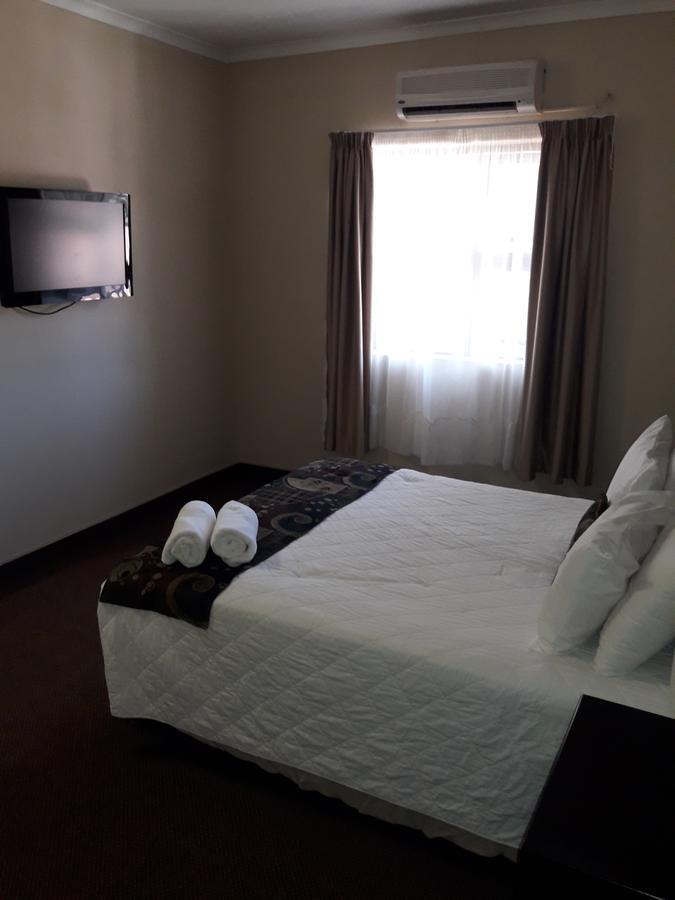 Airport Hotel Kimberley Eksteriør billede